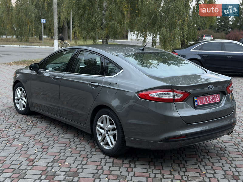 Седан Ford Fusion 2014 в Лубнах