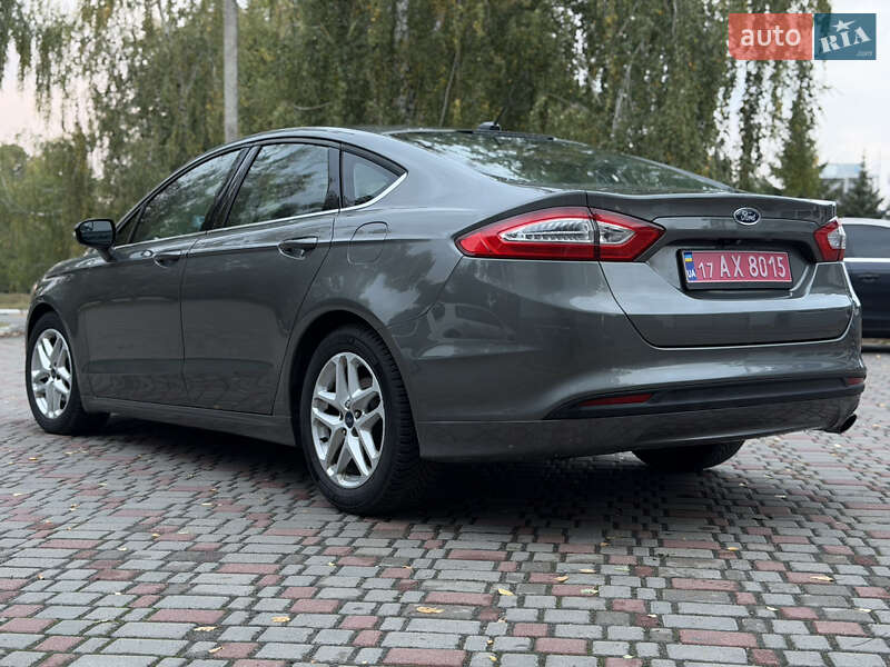Седан Ford Fusion 2014 в Лубнах