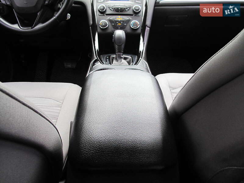 Седан Ford Fusion 2016 в Києві фото 48 Седан Ford Fusion 2016 в Києві