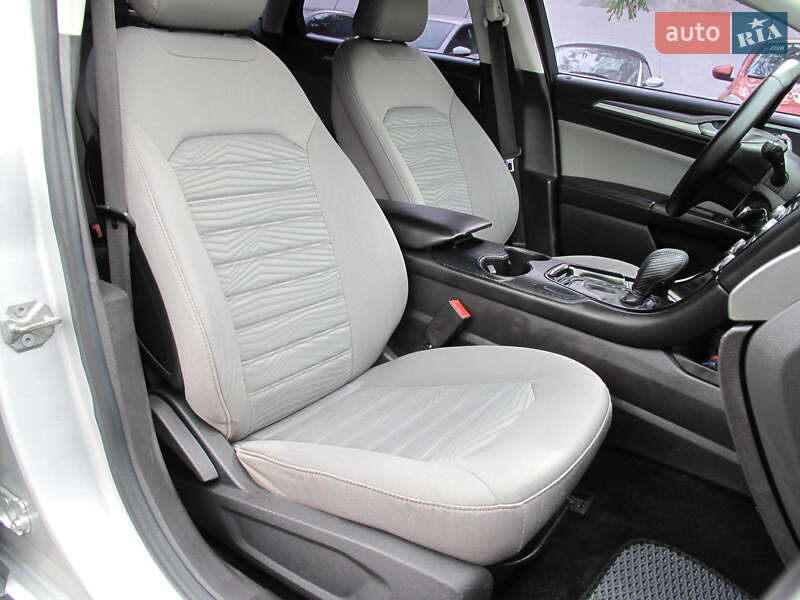 Седан Ford Fusion 2016 в Києві фото 66 Седан Ford Fusion 2016 в Києві