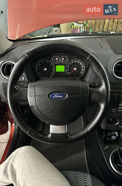 Хетчбек Ford Fusion 2006 в 