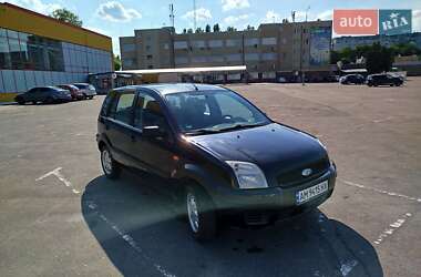 Хетчбек Ford Fusion 2005 в 