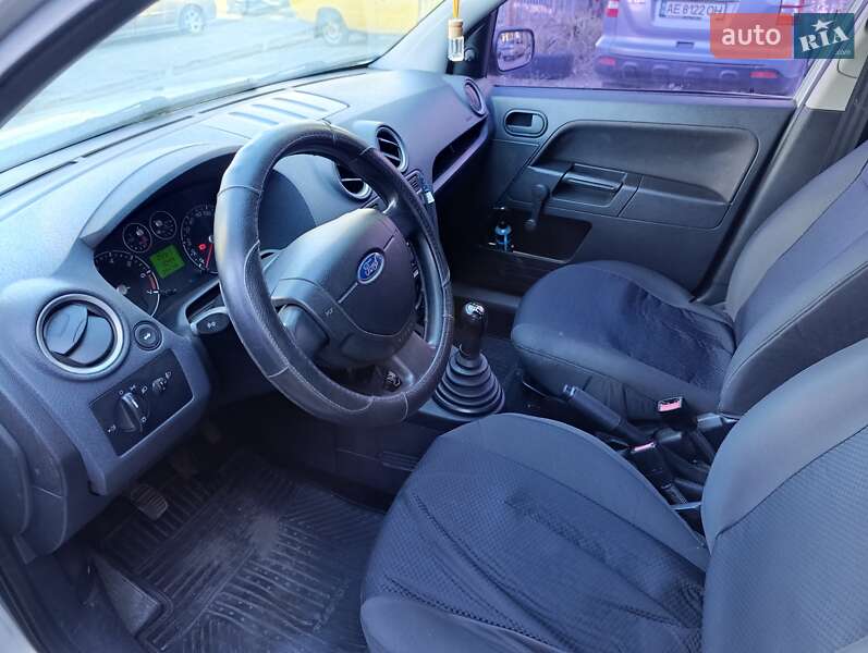 Хетчбек Ford Fusion 2008 в Павлограді
