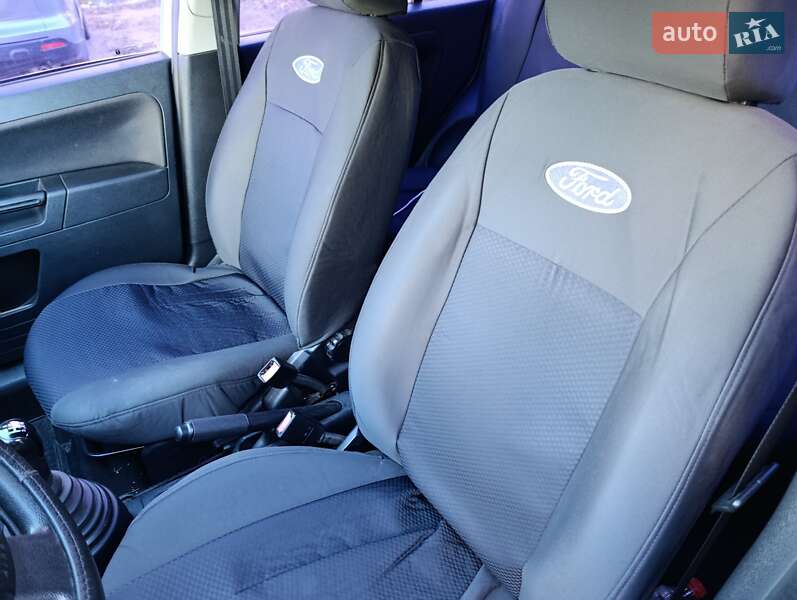Хетчбек Ford Fusion 2008 в Павлограді