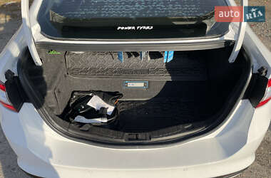 Седан Ford Fusion 2014 в 