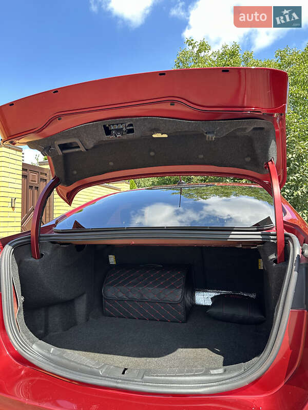 Седан Ford Fusion 2013 в Днепре