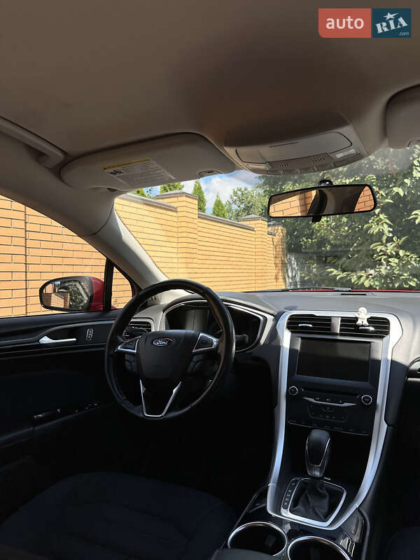 Седан Ford Fusion 2013 в Днепре