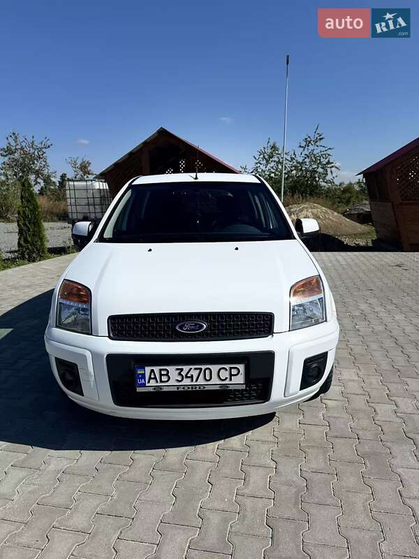 Хетчбек Ford Fusion 2011 в Новодністровську