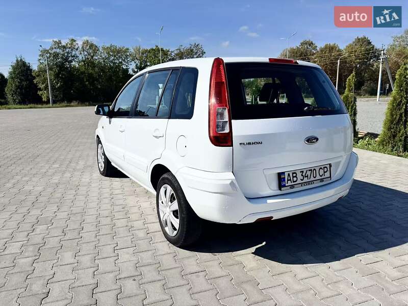Хетчбек Ford Fusion 2011 в Новодністровську