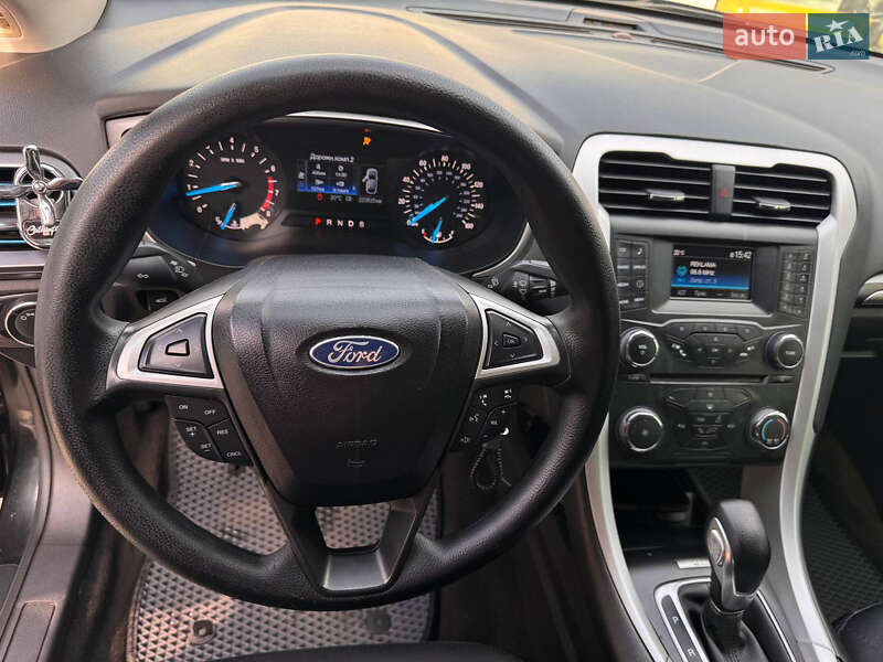 Седан Ford Fusion 2014 в Кременчуге