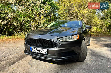 Седан Ford Fusion 2017 в Краснограді