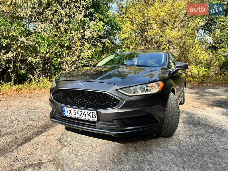 Седан Ford Fusion 2017 в 