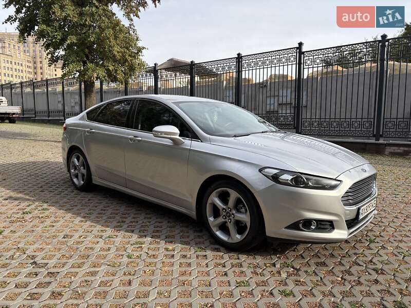 Седан Ford Fusion 2014 в Харкові