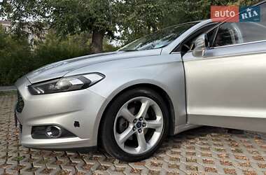 Седан Ford Fusion 2014 в 