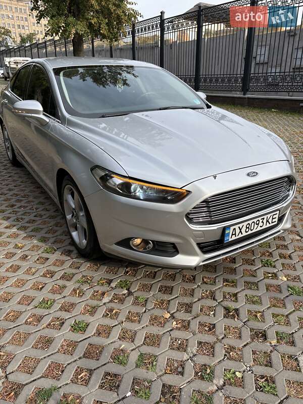 Седан Ford Fusion 2014 в Харкові