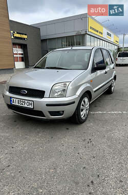 Хетчбек Ford Fusion 2003 в 