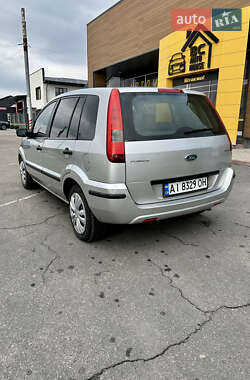 Хетчбек Ford Fusion 2003 в 