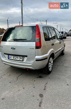 Хетчбек Ford Fusion 2003 в 