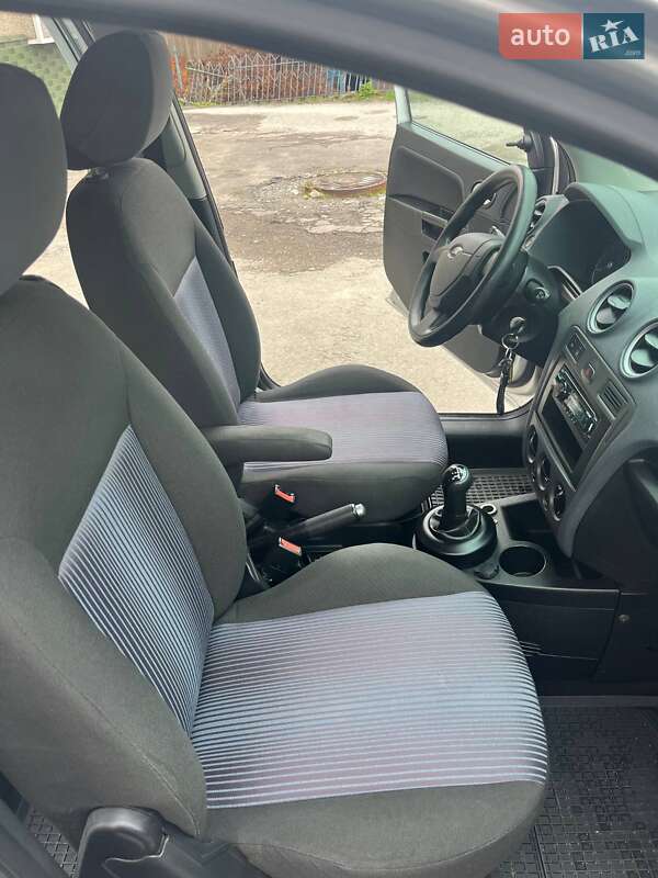 Хэтчбек Ford Fusion 2007 в Чорткове