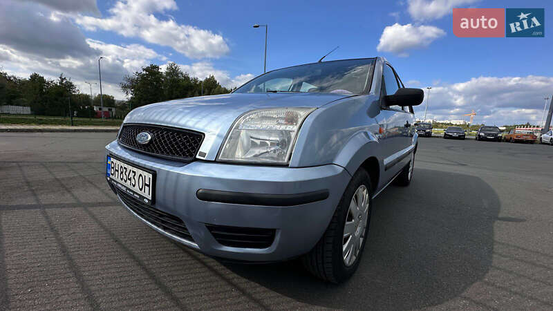 Хэтчбек Ford Fusion 2004 в Львове