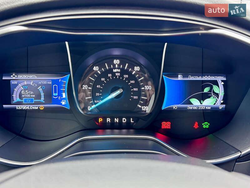 Седан Ford Fusion 2016 в Львове