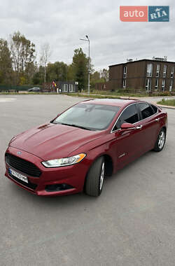 Седан Ford Fusion 2012 в 