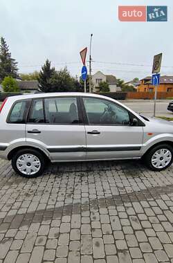 Хетчбек Ford Fusion 2007 в 