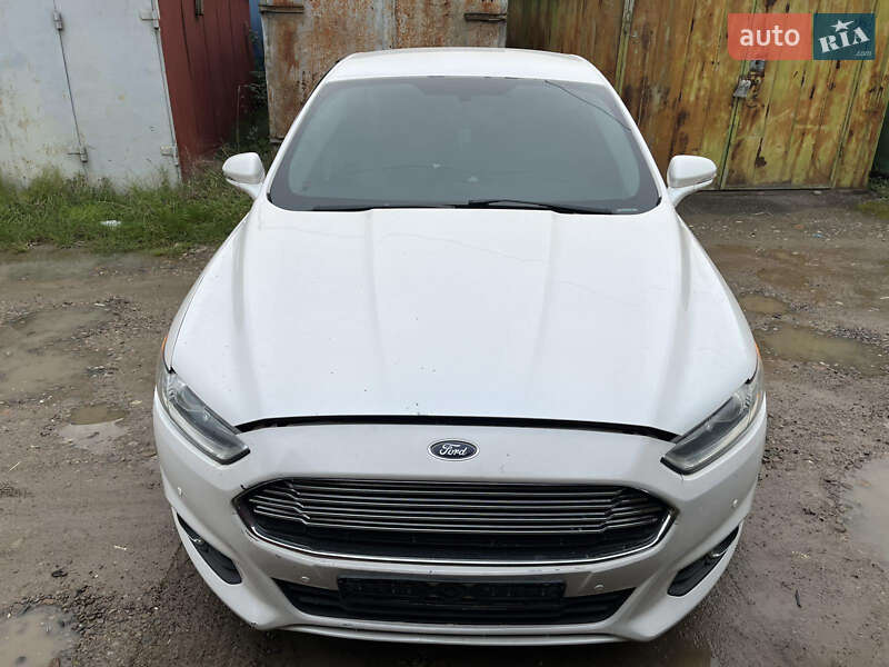 Седан Ford Fusion 2014 в Ивано-Франковске