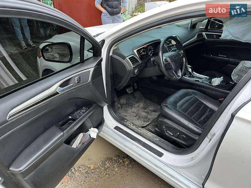 Седан Ford Fusion 2014 в Ивано-Франковске