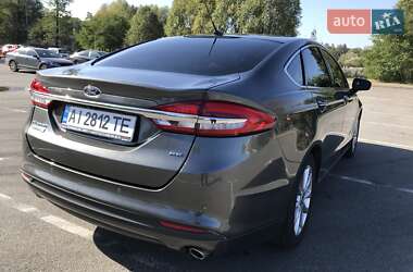 Седан Ford Fusion 2016 в 
