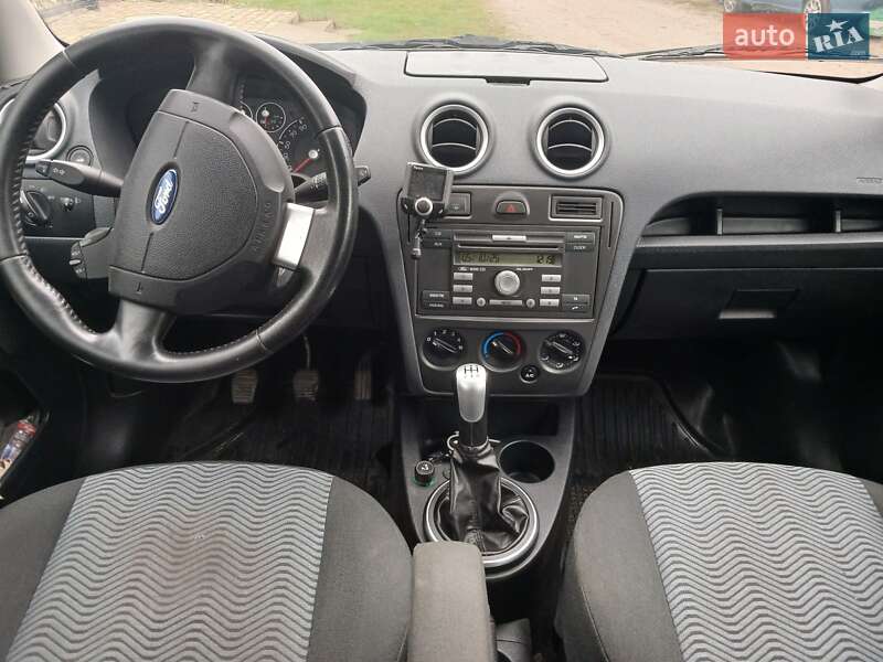 Хетчбек Ford Fusion 2006 в Боровій фото 10 Хетчбек Ford Fusion 2006 в Боровій