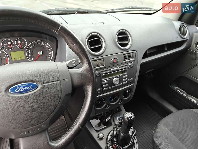 Хэтчбек Ford Fusion 2007 в Киеве