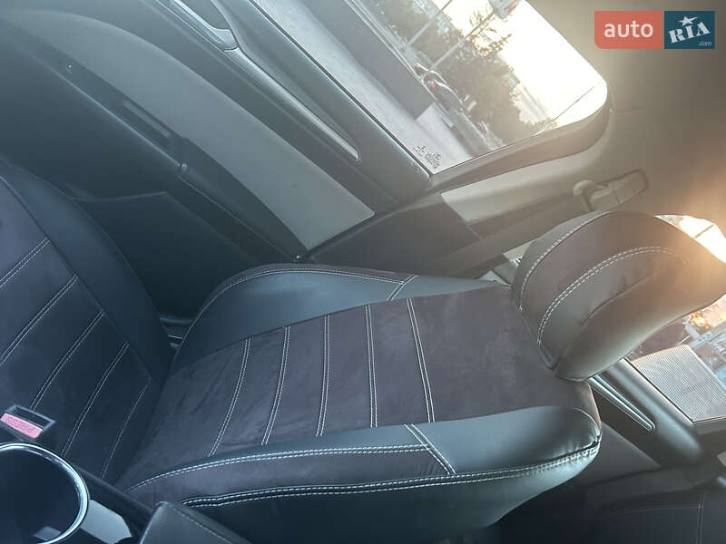 Седан Ford Fusion 2014 в Харкові