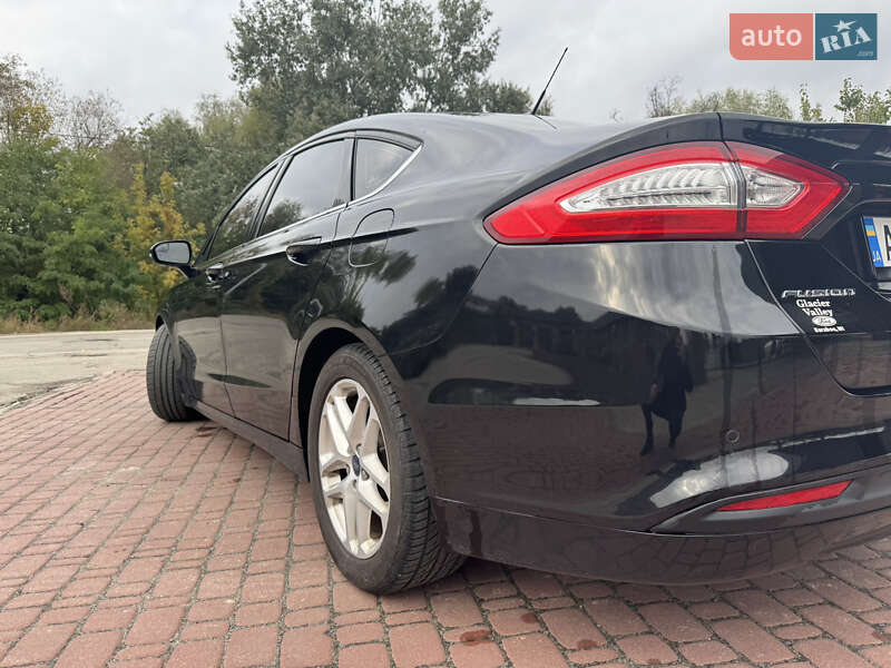 Седан Ford Fusion 2016 в Киеве фото 3 Седан Ford Fusion 2016 в Киеве