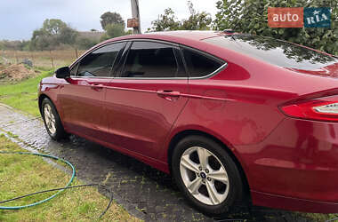 Седан Ford Fusion 2013 в 