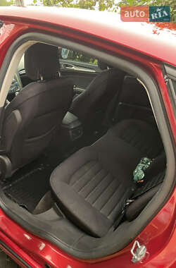 Седан Ford Fusion 2013 в Ровно