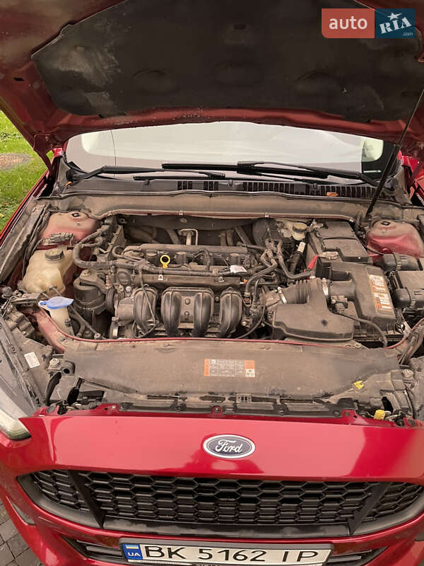 Седан Ford Fusion 2013 в Ровно