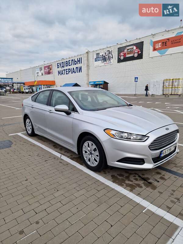 Седан Ford Fusion 2014 в Борисполі