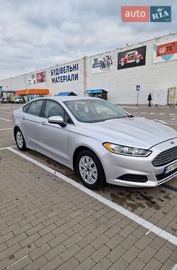 Седан Ford Fusion 2014 в 