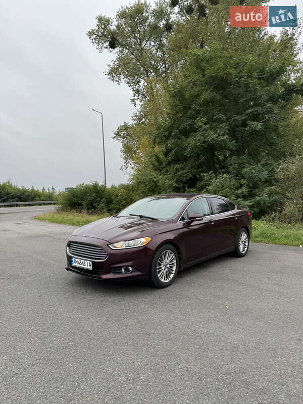 Седан Ford Fusion 2012 в Рівному