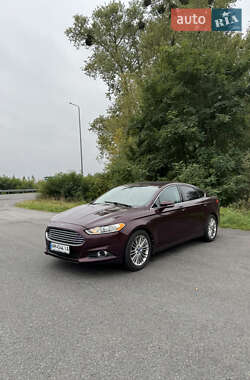 Седан Ford Fusion 2012 в 