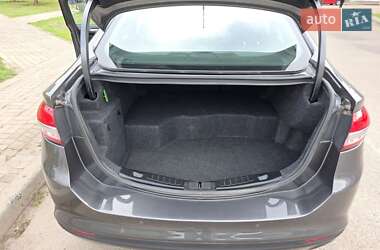 Седан Ford Fusion 2018 в 