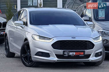 Седан Ford Fusion 2016 в 
