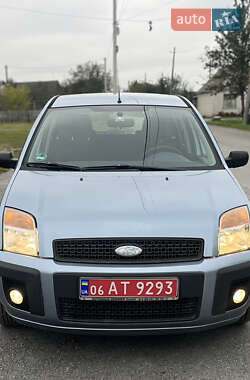 Хэтчбек Ford Fusion 2006 в 