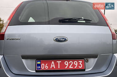 Хэтчбек Ford Fusion 2006 в 