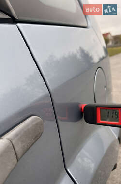 Хэтчбек Ford Fusion 2006 в 
