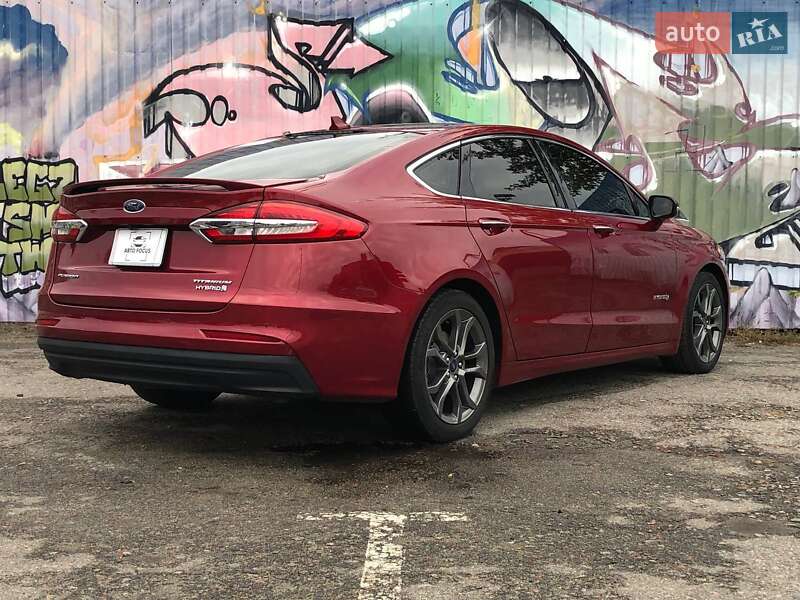 Седан Ford Fusion 2019 в Киеве