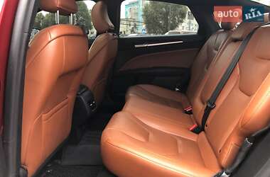 Седан Ford Fusion 2019 в 