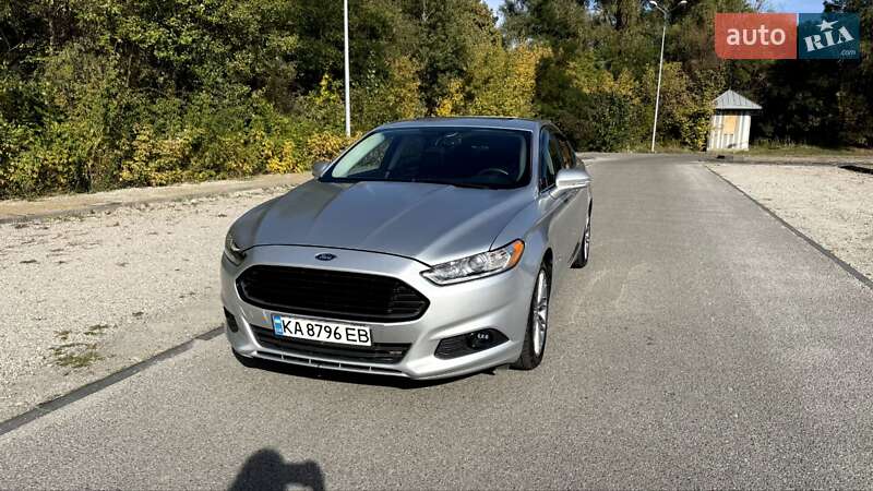 Седан Ford Fusion 2014 в Днепре