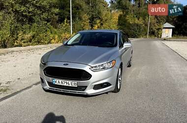Седан Ford Fusion 2014 в 